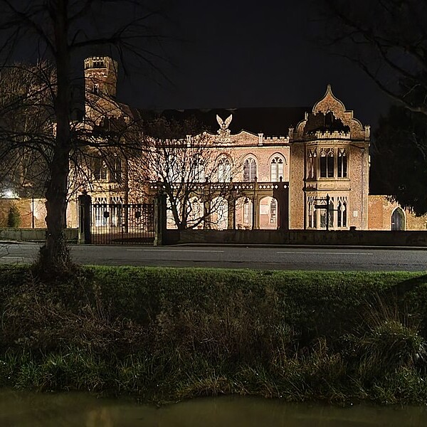 Ayscoughfee Hall Museum and Gardens